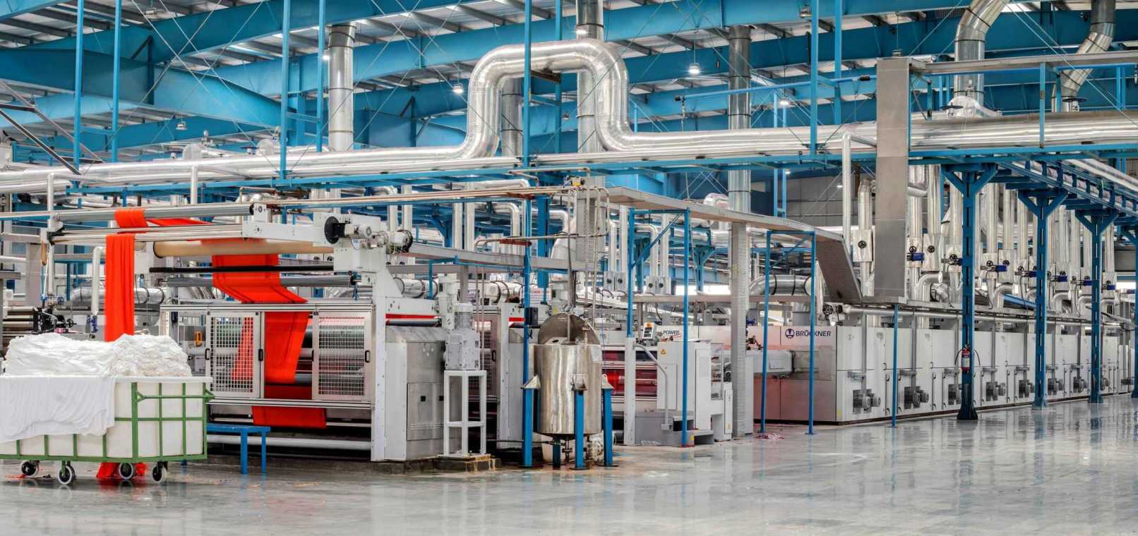 Premium warp-knitted textile manufacturing facility
